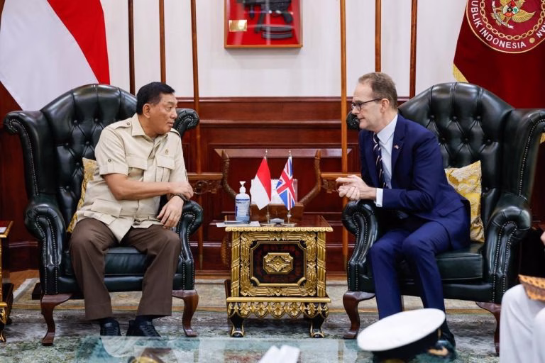 Perkuat Kemitraan Strategis, Menhan RI Terima Kunjungan Dubes Inggris