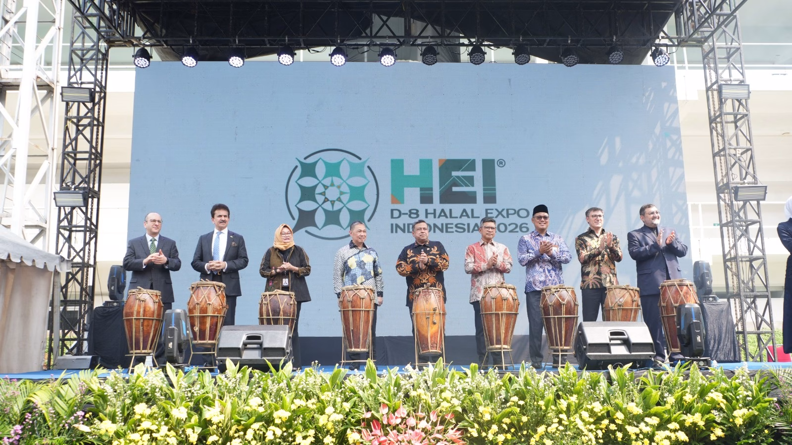 Di Forum D8, Kepala BPJPH Babe Haikal Tegaskan 2026 sebagai Tahun Halal Indonesia